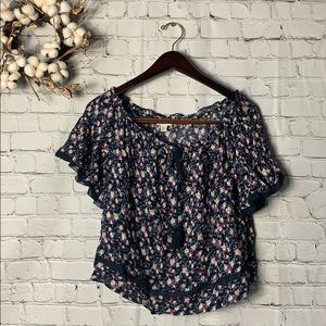 American Eagle | Floral Top
